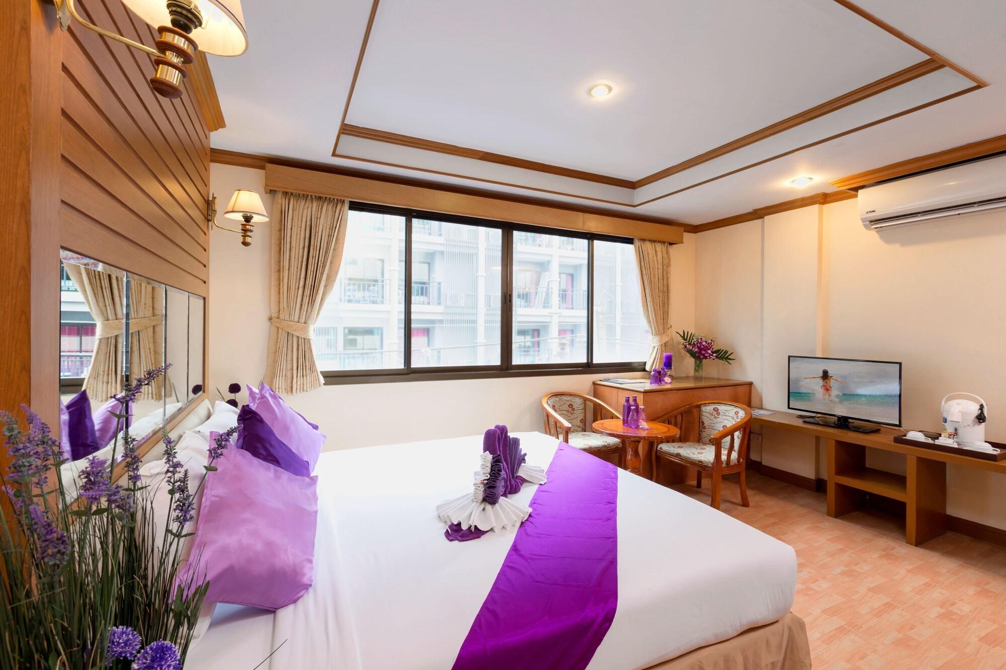Bangkok Residence Patong Exterior photo